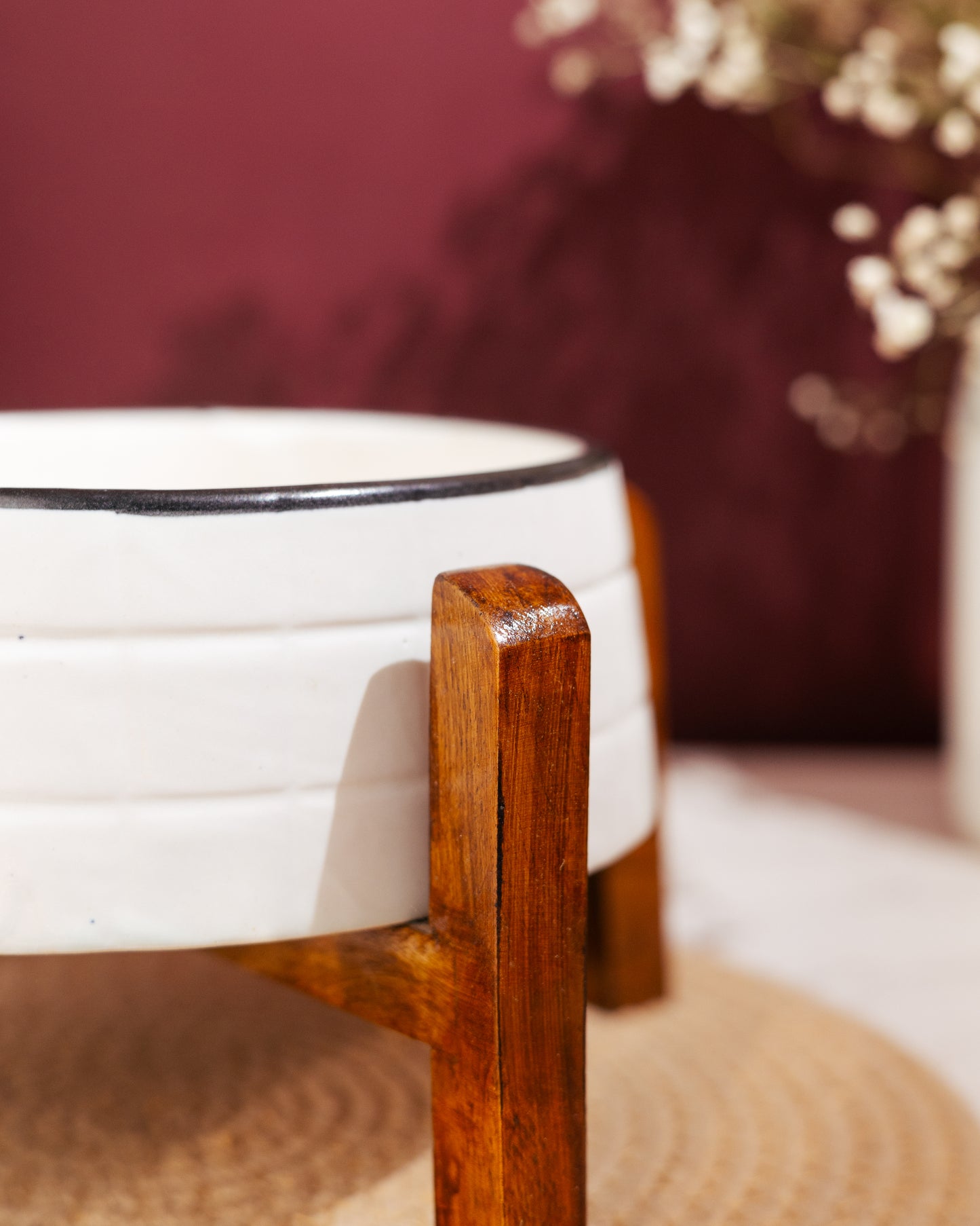 Mono Edge Serving Bowl with Wooden Stand